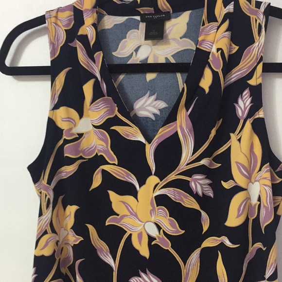 Ann Taylor Sleeveless Top - Picture 4 of 6